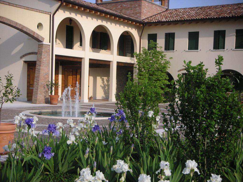 Agriturismo Due Torri Montebelluna Exterior foto