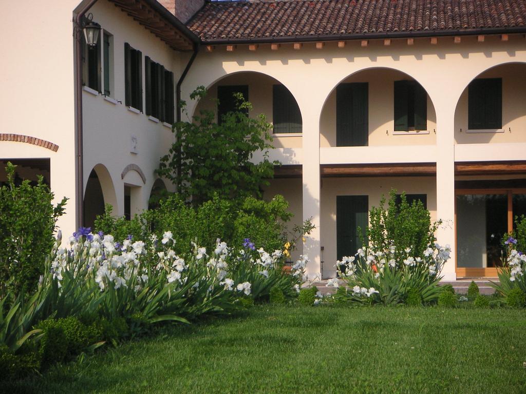 Agriturismo Due Torri Montebelluna Exterior foto